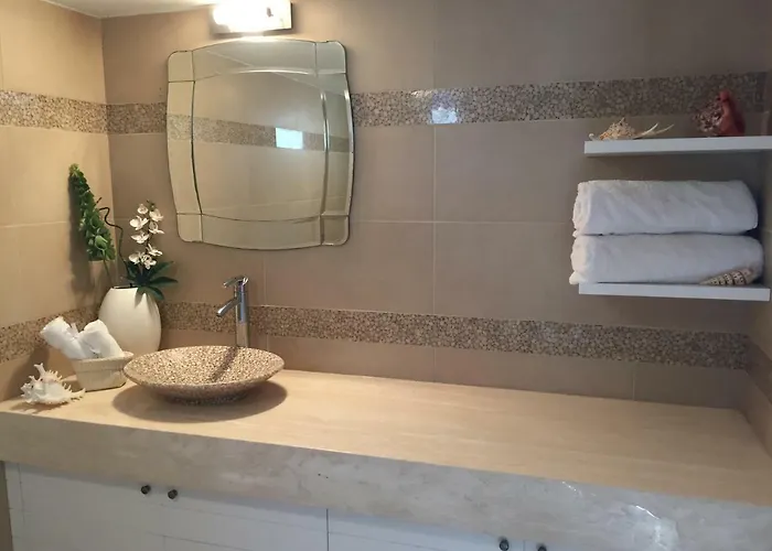 Deluxe First Line Villa *