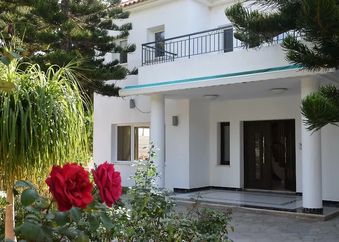 Villa Deluxe First Line