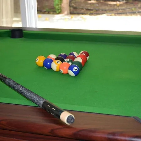 Deluxe First Line Βίλα *