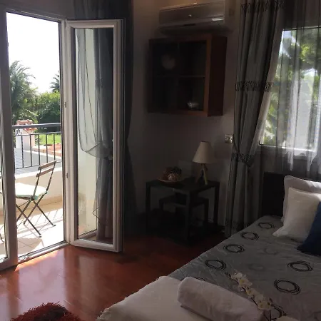 Deluxe First Line Villa