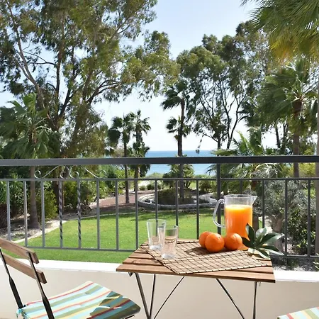 Deluxe First Line Vilă *