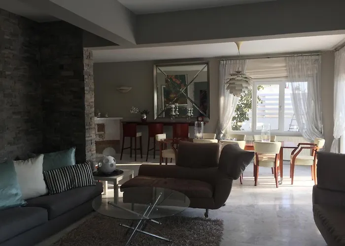 Vila Deluxe First Line *